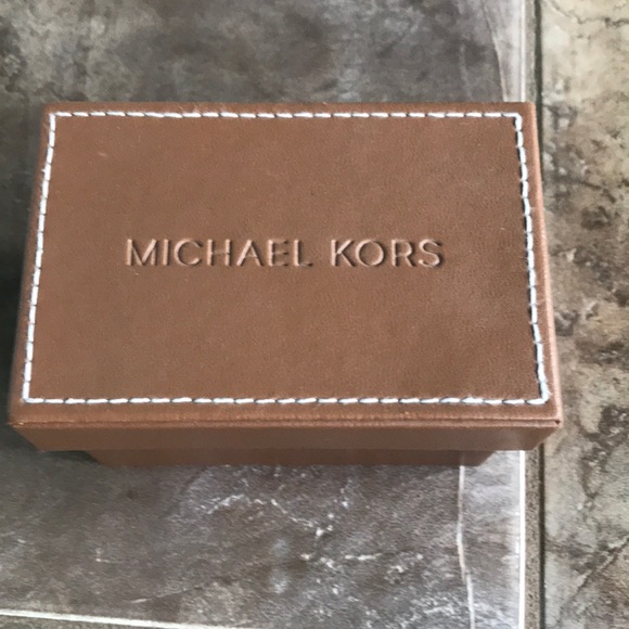 Michael Kors Watch - Picture 2 of 7